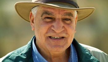 زاهي حواس 