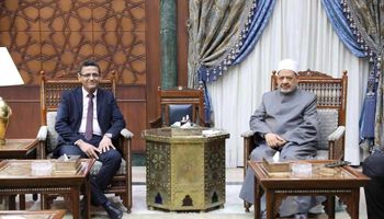 شيخ الأزهر يستقبل نقيب الصحفيين 