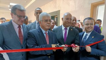 وزير التعليم العالي يفتتح أعمال تطوير مستشفى بنها الجامعي
