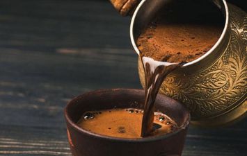 أضرار الإفراط في شرب القهوة 